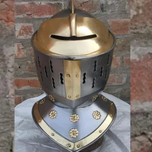 European Knight Helmet Medieval Knight Close Helmet with Brass Helmet Role Play Knight Helmet 18 Gauge Wearable Helmet